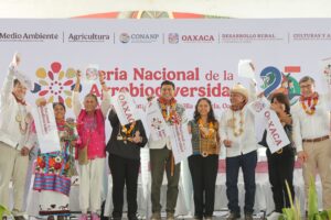 Foto: Gobernador de Oaxaca y autoridades federales en la 13ª Feria Nacional de la Agrobiodiversidad Oaxaca - Redes Sociales