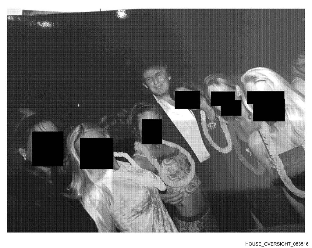 Nuevas Fotos De Trump Y Epstein En El Foco Político House Oversight 083516 Redacted2 Copy