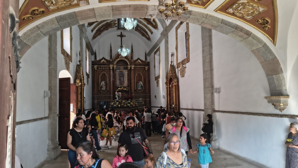 Fe, Gastronomía Y Tradición: Oaxaca Celebra A La Virgen De Guadalupe En El Llano Img 20251212 Wa0071