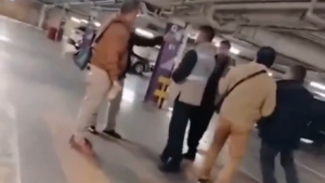 Foto: Sheinbaum pidió investigar un video donde el director de @jcedomex agredió a un guardia en Metepec